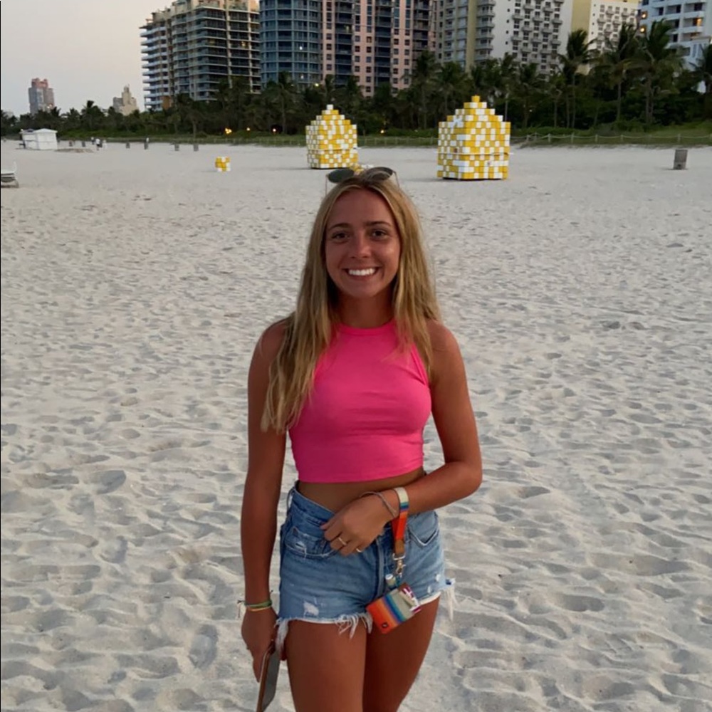 Meet your Posher, Liz